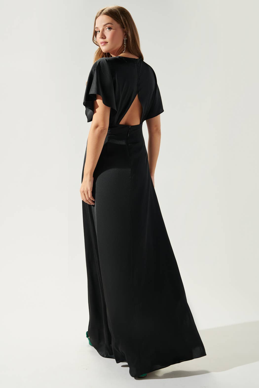 Flutter Sleeve Satin