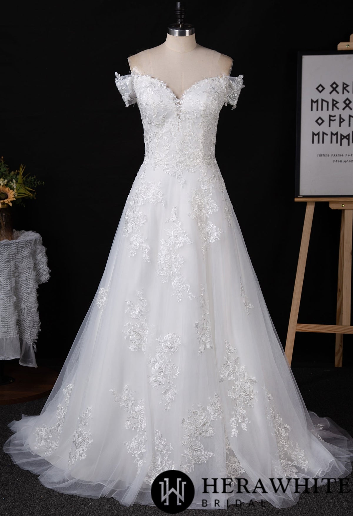 Modern Off-shoulder A-line Wedding Dress