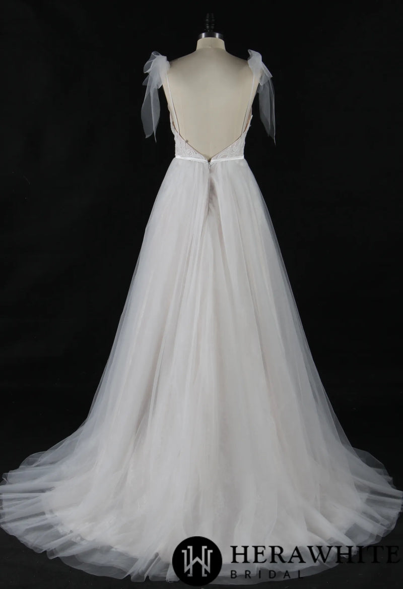 Spaghetti A-Line Lace Applique Bridal Gown