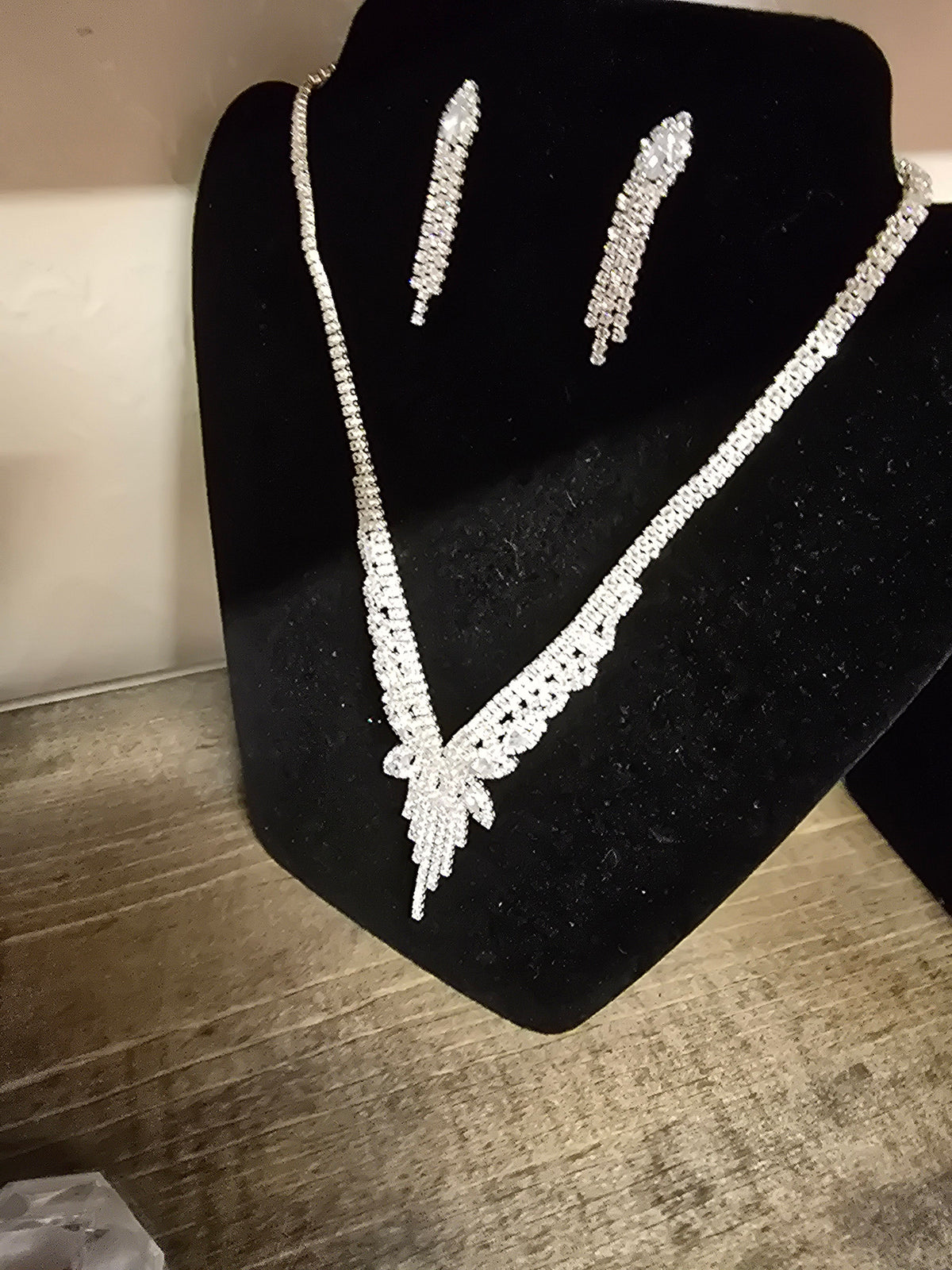 Formal jewelry (1)